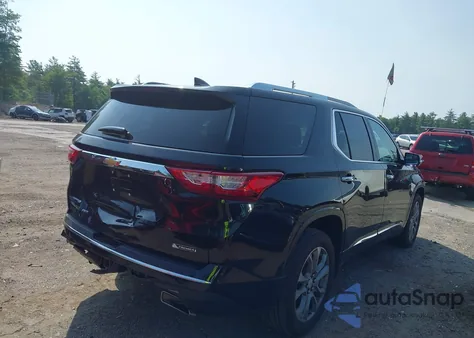 2018 Chevrolet Traverse Premier z USA, uszkodzony, nr VIN 1GNEVJKW9JJ158662